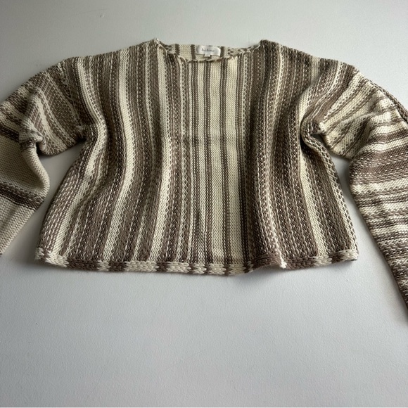 Bohme women’s size small oversize round neck, long sleeve knit sweater - Picture 13 of 13